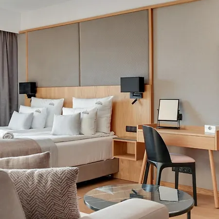 Apart Otel Deo Plaza & Riverside By Downtown Gdansk