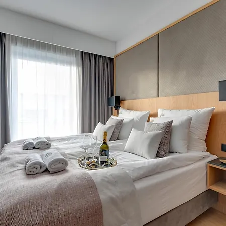 Deo Plaza & Riverside By Downtown 4*