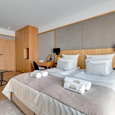 Deo Plaza & Riverside By Downtown Apart Otel Gdansk