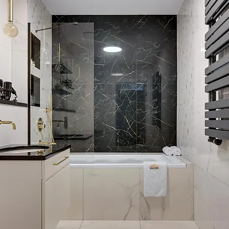 מלון דירות Deo Plaza & Riverside By Downtown 4*