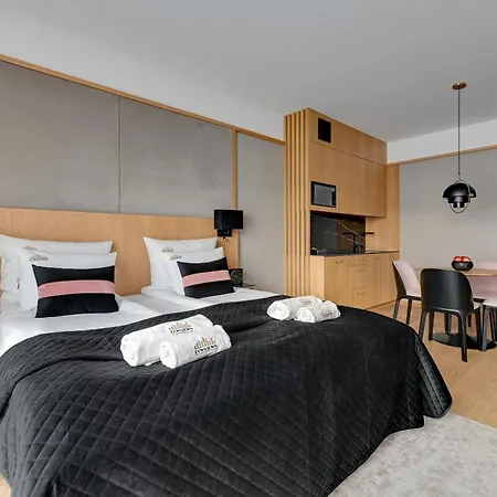 Deo Plaza & Riverside By Downtown Apartamento