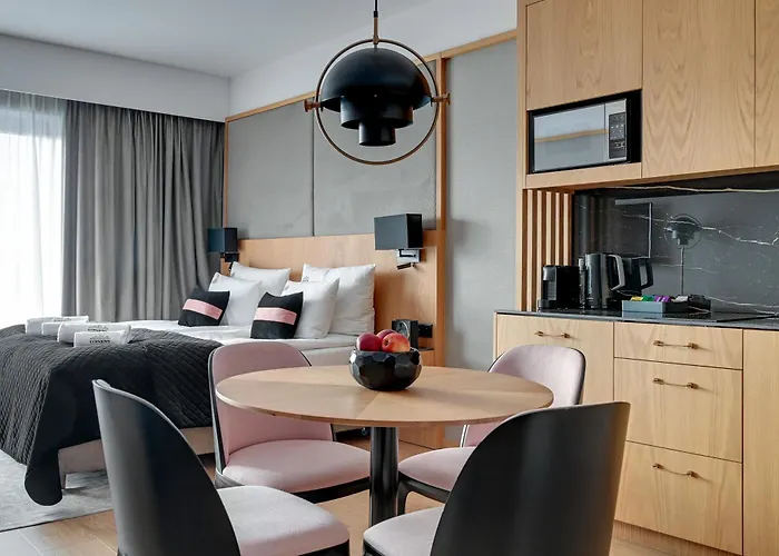 Deo Plaza & Riverside By Downtown